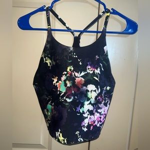 Old Navy active power soft top. Has built in bra. Medium